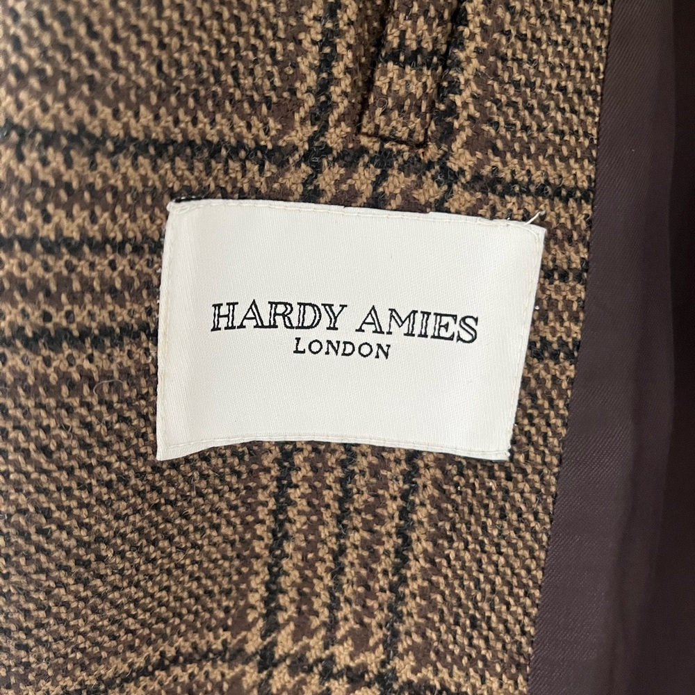 Hardy Amies! One of a kind 100% Wool coat!